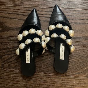 Aritzia Basic Flat Sandals